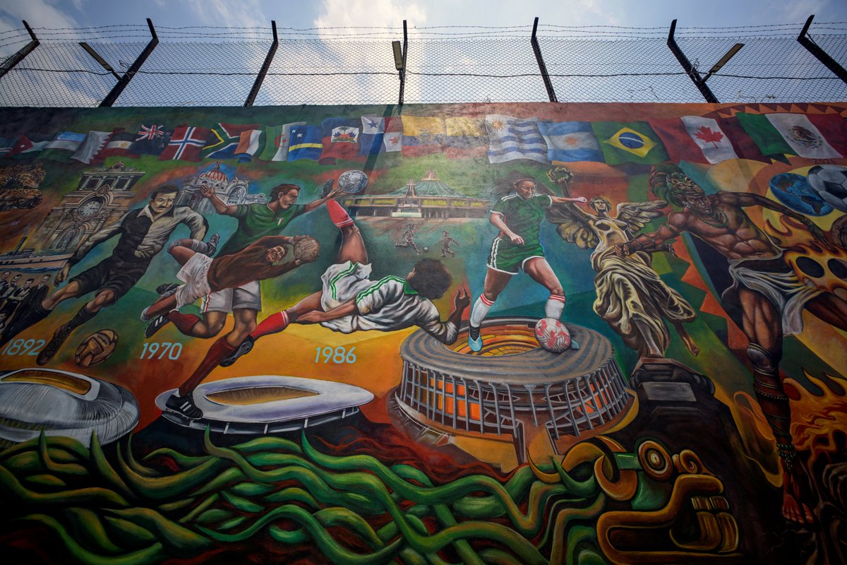 Mural histórico más grande del mundo hecho con pincel "Fútbol" (Récord Guinness)